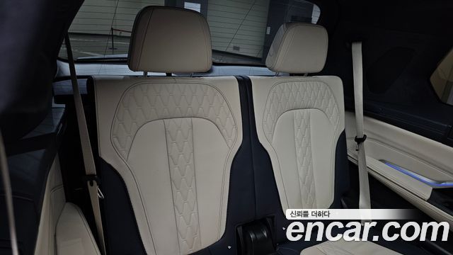 BMW X7 M50i 6STR