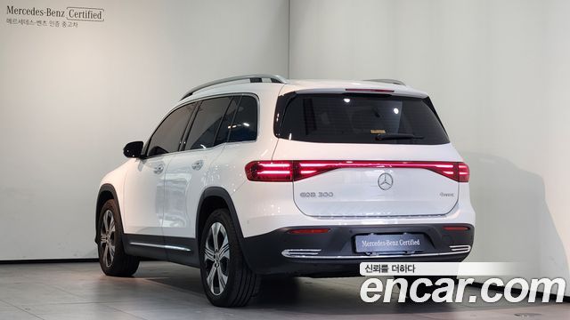 Mercedes-Benz EQB EQB300 4MATIC Progressive