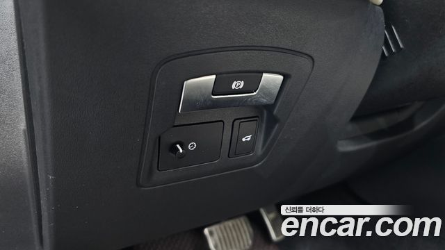 Land Rover Range Rover Velar 3.0 P380 R-Dynamic SE