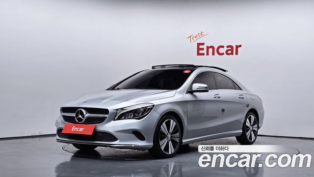 Mercedes-Benz CLA-Class CLA250 4MATIC