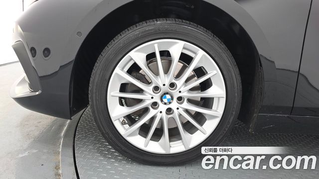 BMW 1-Series 118d Joy First Edition