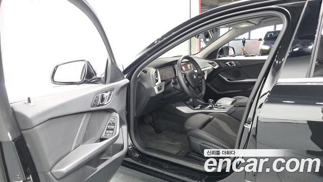 BMW 1-Series 118d Joy First Edition