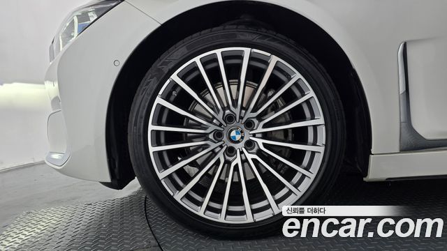 BMW 7-Series 730Ld xDrive Design Pure Excellence