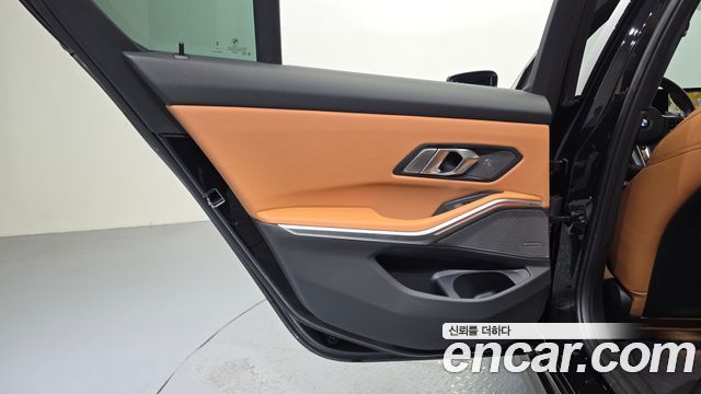 BMW 3-Series 320i M Sport