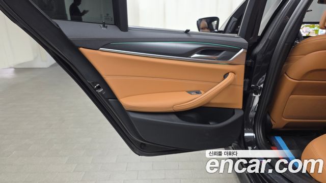 BMW 5-Series 520i M Sport