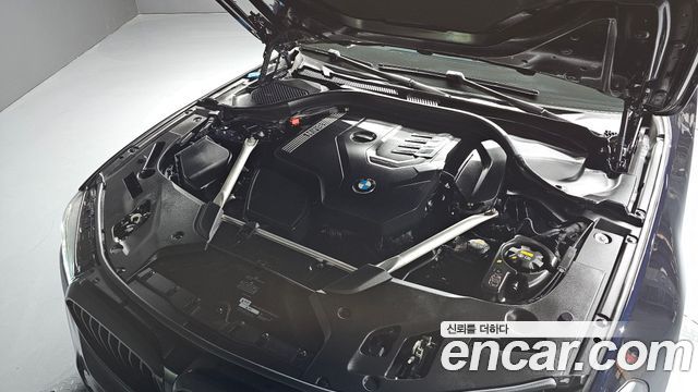 BMW 5-Series 530i M Sport Package Plus