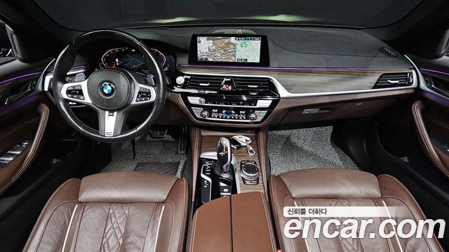BMW 5-Series 530i M Sport Package Plus