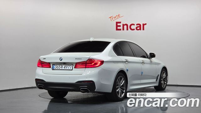 BMW 5-Series 530i M Sport Package Plus