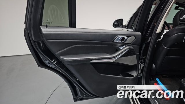 BMW X7 xDrive 40i Design Pure Excellence 7-Seater