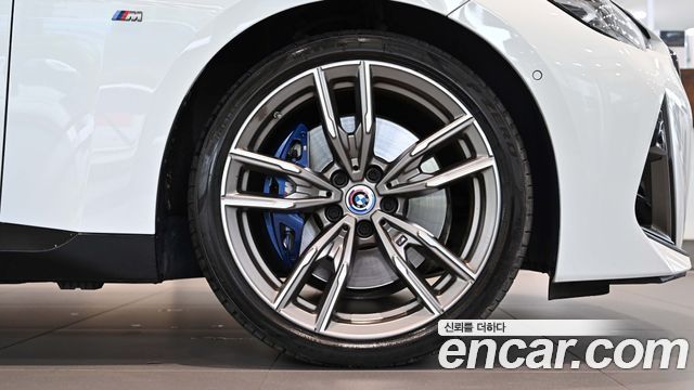 BMW 2-Series M240i xDrive Coupe