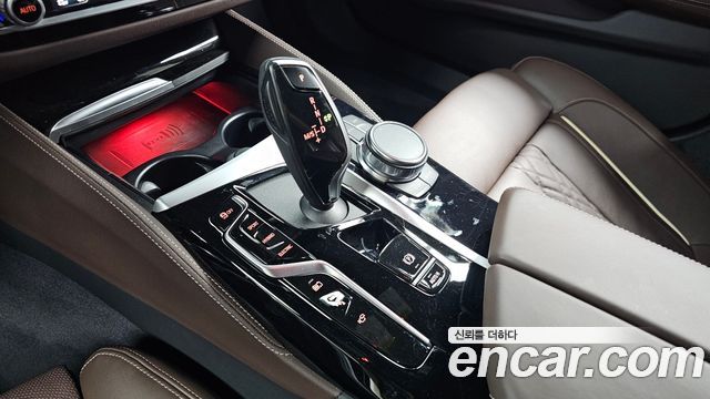 BMW 5-Series 530e M Sport