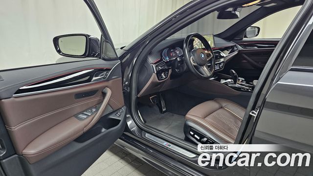 BMW 5-Series 530e M Sport