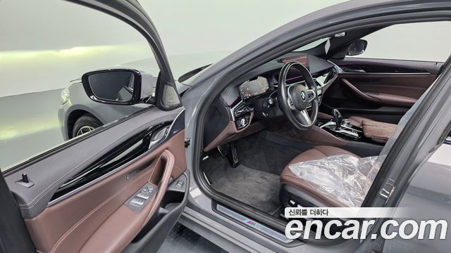 BMW 5-Series 530i M Sport Package