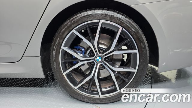BMW 5-Series 530i M Sport Package