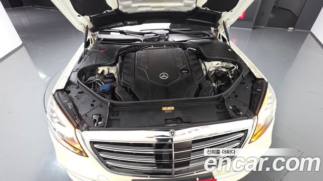 Mercedes-Benz S-Class S560L 4MATIC