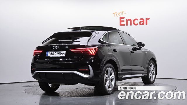 Audi Q3 35 TDI Premium Sportback