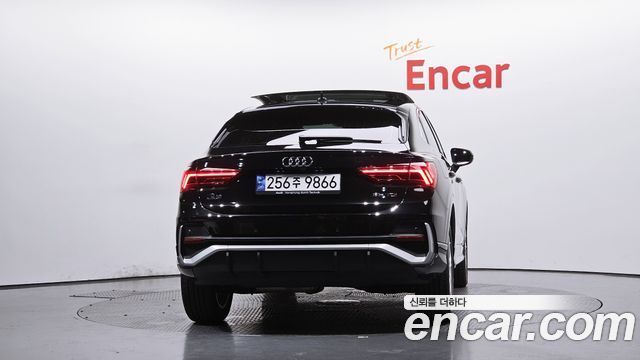 Audi Q3 35 TDI Premium Sportback