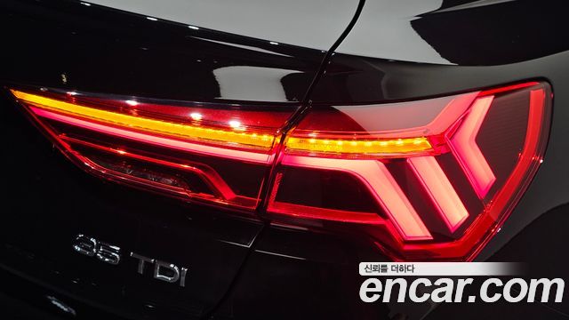 Audi Q3 35 TDI Premium Sportback