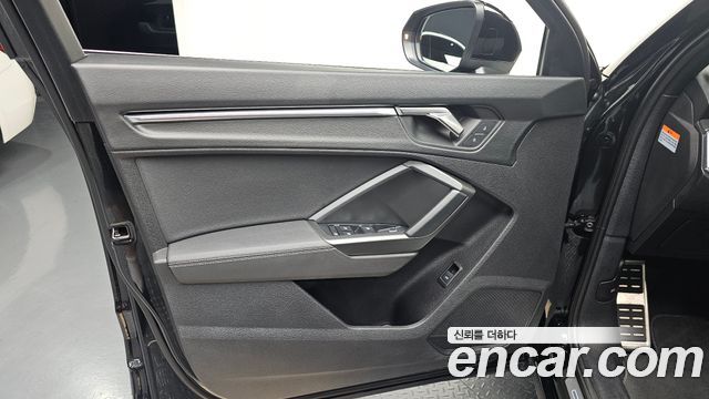 Audi Q3 35 TDI Premium Sportback