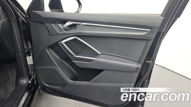 Audi Q3 35 TDI Premium Sportback