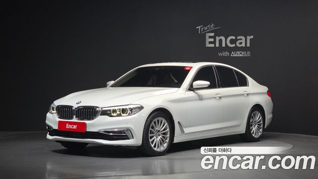 BMW 5-Series 520i Luxury