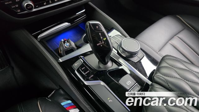 BMW 5-Series 520i Luxury