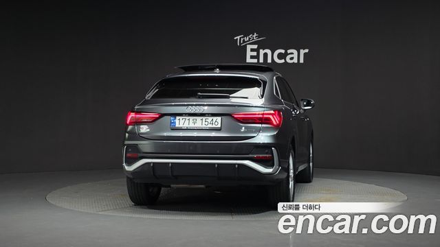Audi Q3 35 TDI Premium Sportback