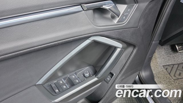 Audi Q3 35 TDI Premium Sportback