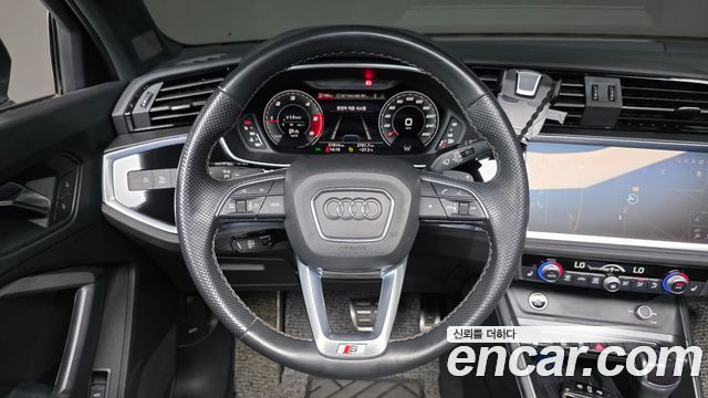 Audi Q3 35 TDI Premium Sportback