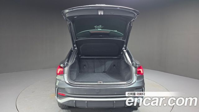 Audi Q3 35 TDI Premium Sportback