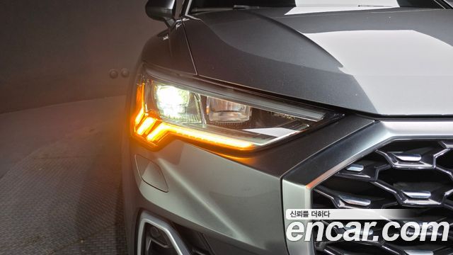 Audi Q3 35 TDI Premium Sportback