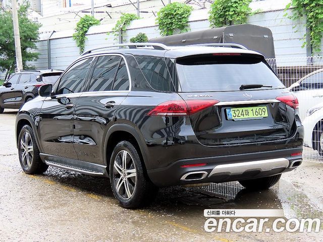 Mercedes-Benz GLE-Class GLE300d 4MATIC