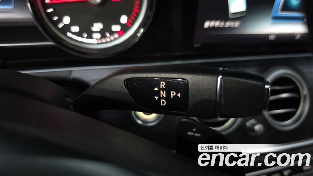 Mercedes-Benz E-Class E220d Avantgarde