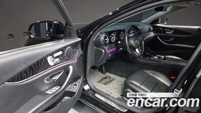 Mercedes-Benz E-Class E220d Avantgarde
