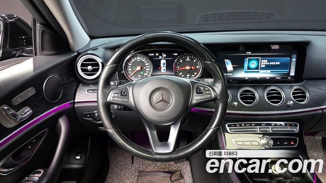 Mercedes-Benz E-Class E220d Avantgarde