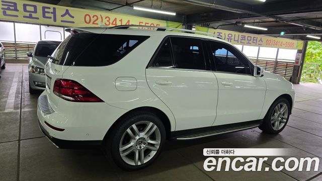 Mercedes-Benz GLE-Class GLE350 d 4MATIC