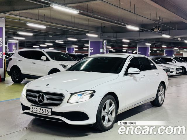 Mercedes-Benz E-Class E220d 4MATIC Avantgarde
