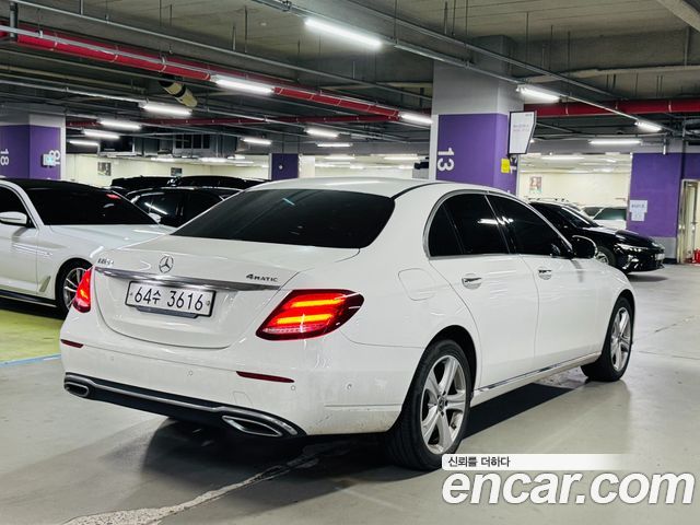 Mercedes-Benz E-Class E220d 4MATIC Avantgarde