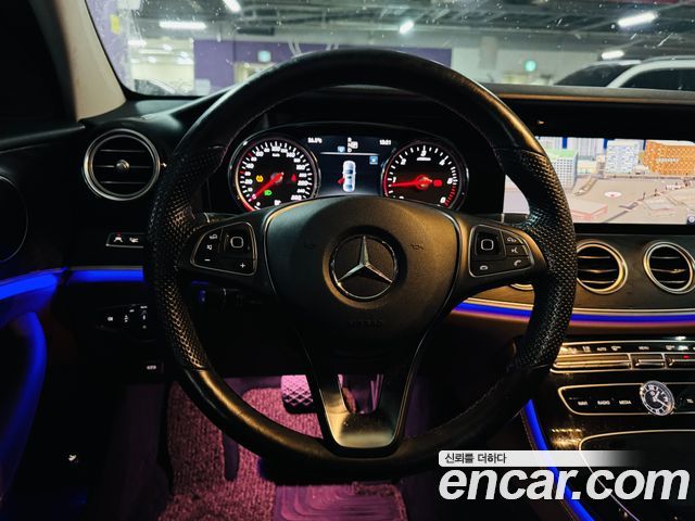 Mercedes-Benz E-Class E220d 4MATIC Avantgarde