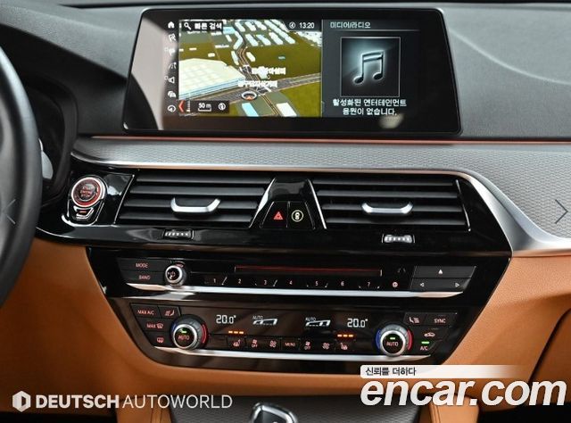BMW 5-Series 530i xDrive M Sport Package