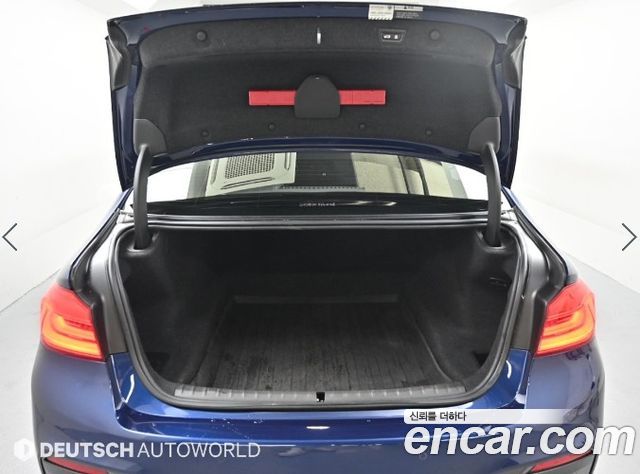 BMW 5-Series 530i xDrive M Sport Package