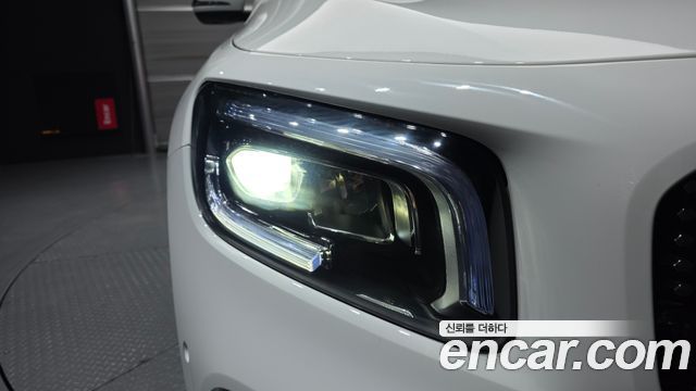 Mercedes-Benz GLB-Class GLB220