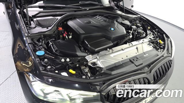 BMW 3-Series 320i