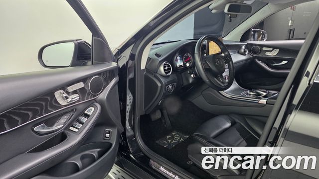 Mercedes-Benz GLC-Class GLC300 4MATIC