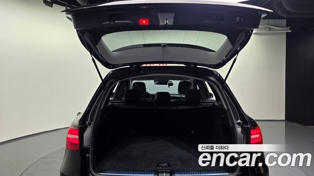 Mercedes-Benz GLC-Class GLC300 4MATIC