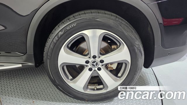 Mercedes-Benz GLC-Class GLC300 4MATIC