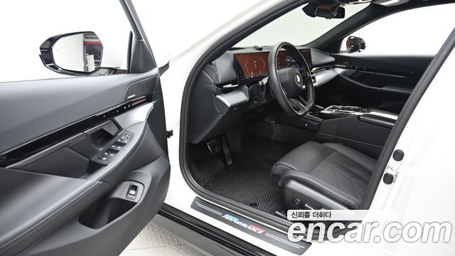 BMW 5-Series 520i Special Edition