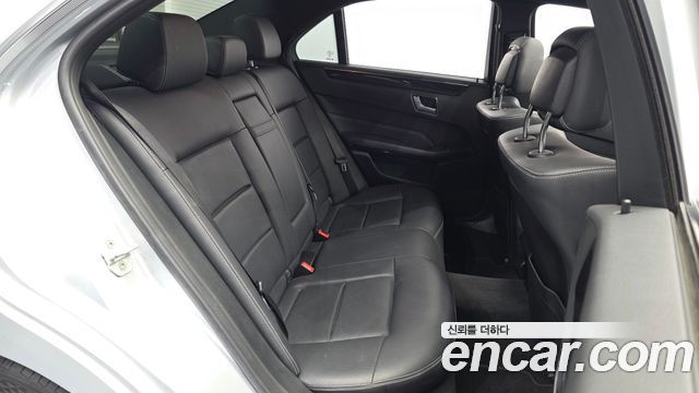 Mercedes-Benz E-Class E200 Avantgarde