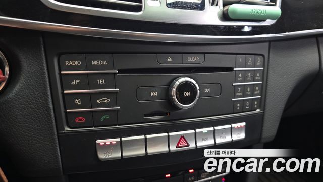 Mercedes-Benz E-Class E200 Avantgarde