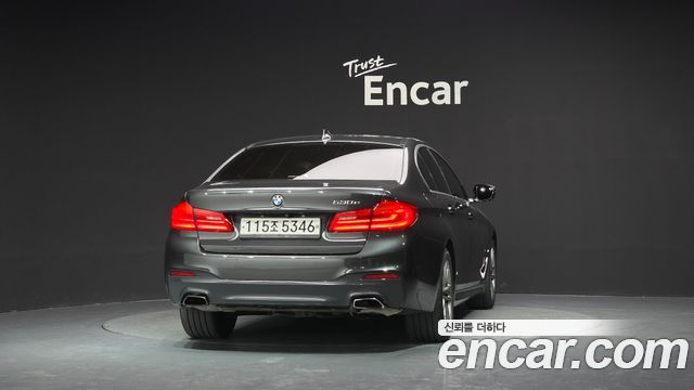 BMW 5-Series 530e M Sport